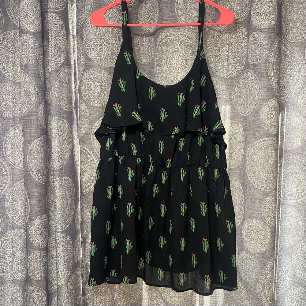 Torrid cactus print flowy cami